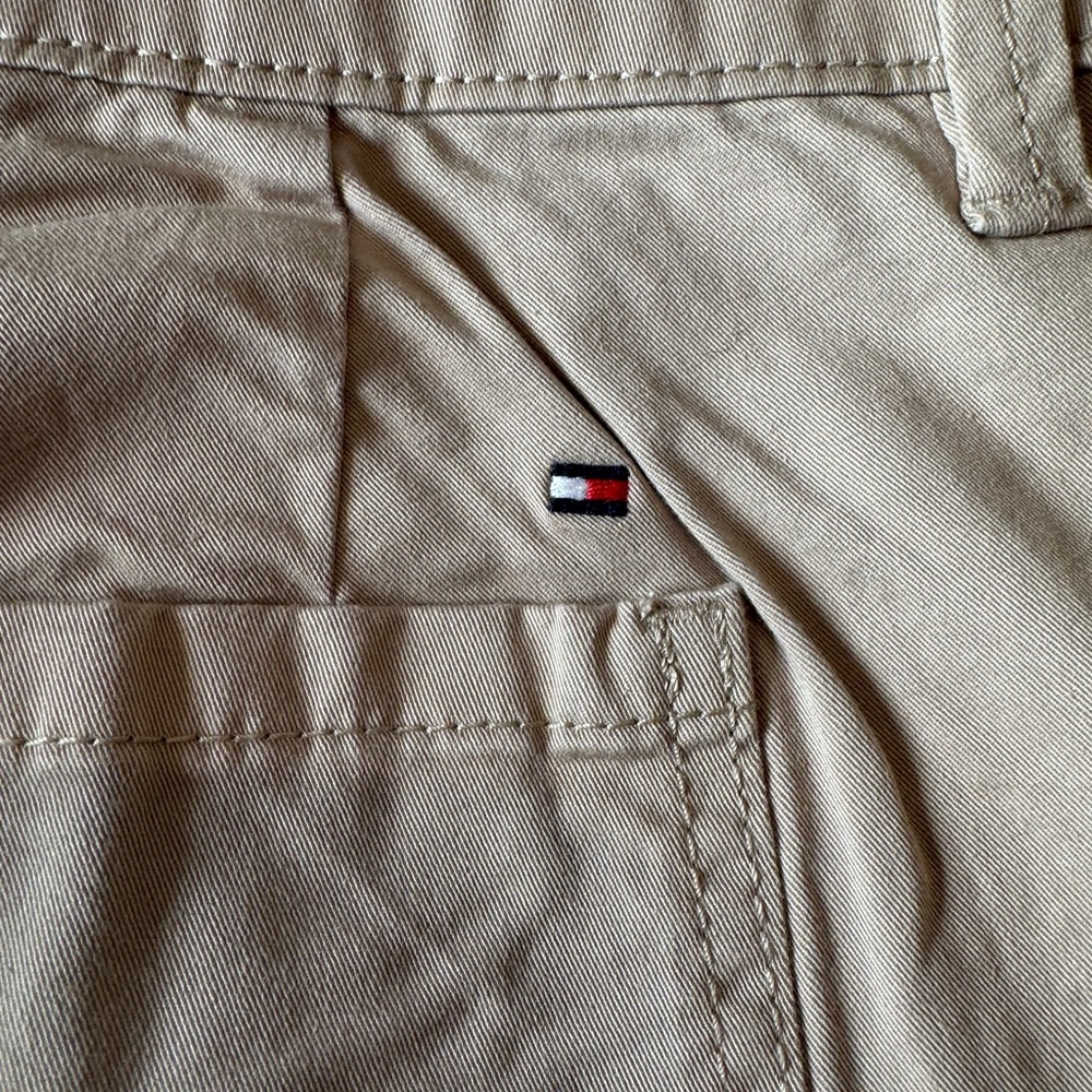 Tommy Hilfiger Women’s Khaki Chinos - Picture 5 of 5